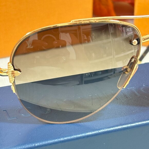 Louis Vuitton Goldtone Frame Monogram Canvas Petite Viola Pilote Sunglasses - Picture 9 of 14